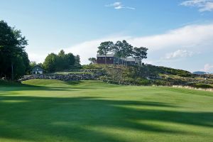 Belgrade Lakes 18th Approach